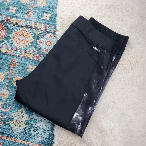 Adidas Black Gray Tech Fit Crop Medium - Picture 9 of 9